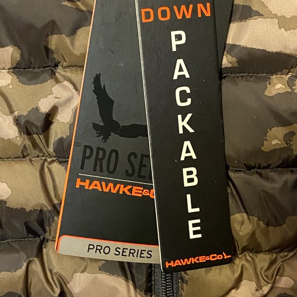 Hawke & Co Down Packable Mens Vest (NWT) - Picture 2 of 9